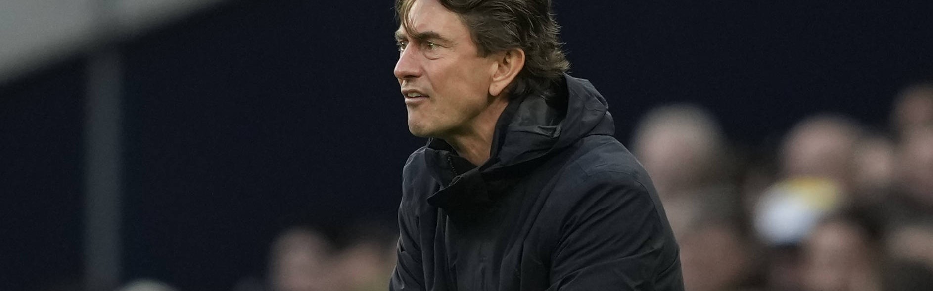 开云体育下载-英媒：弗兰克仍处在帅位危机中，助教海廷加是热刺临时主帅首选