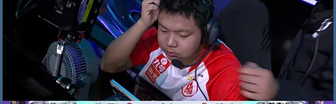 AG对战RW第三局选出发育路老夫子，一诺连续三场选战士英雄