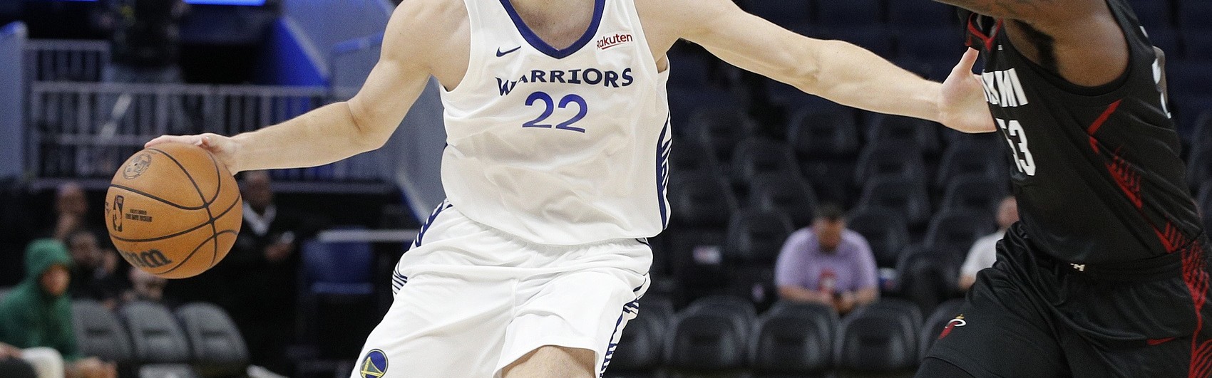 状态回暖！52号秀图希11中4拿到15分5板2助1断 得分首次上双