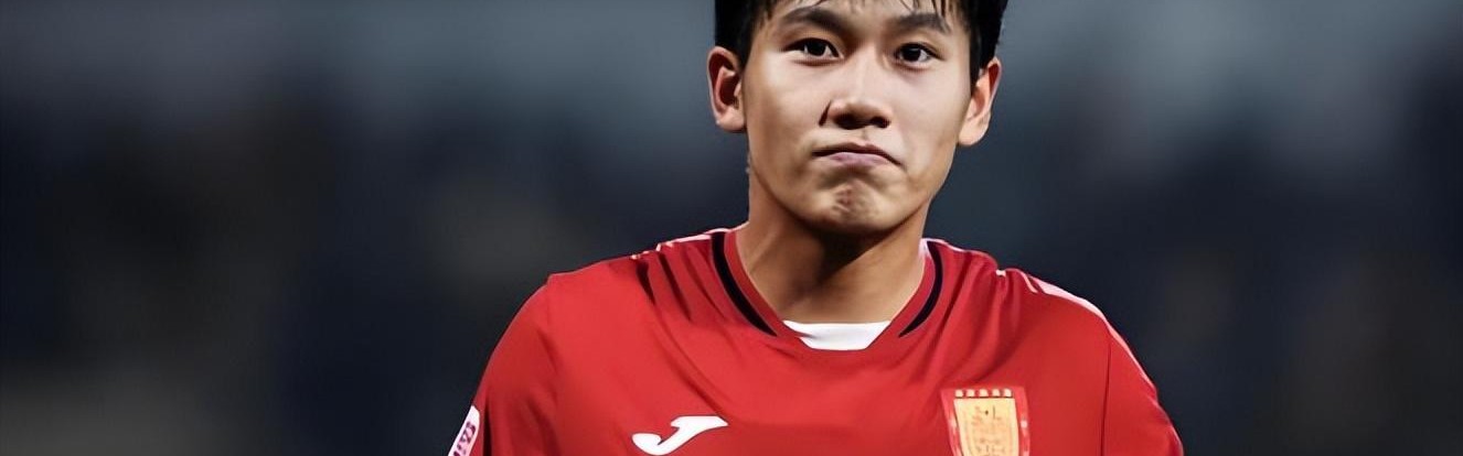 开云体育官网-意外！重庆铜梁龙01后前锋3月11日官宣加盟新东家，曾是主力