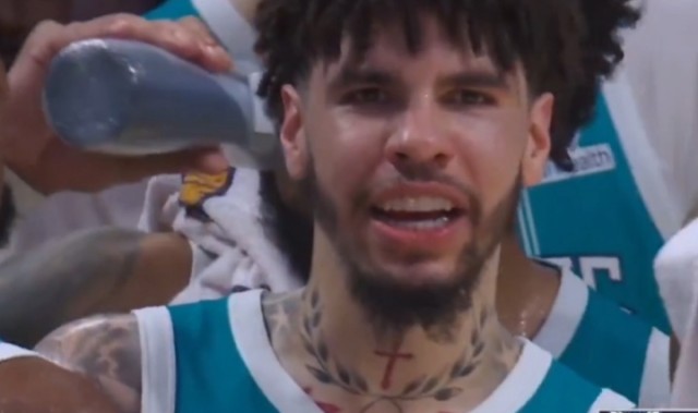 🤣三球调侃布朗尼：Damn！布朗尼！你小子真吉尔壮啊！