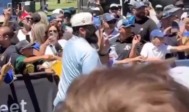 kaiyun-😂巅峰已过！塔霍湖高尔夫名人赛 库里试投三分篮板都没碰到