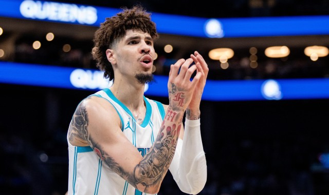 美记：一名潜力乐透秀拒绝试训黄蜂 因为他讨厌三球