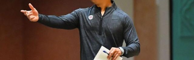 开云体育官网-首次以主帅身份重返克城 卢指导袒露心声感激骑士